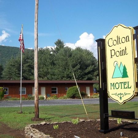 Colton Point Motel Wellsboro Eksteriør billede