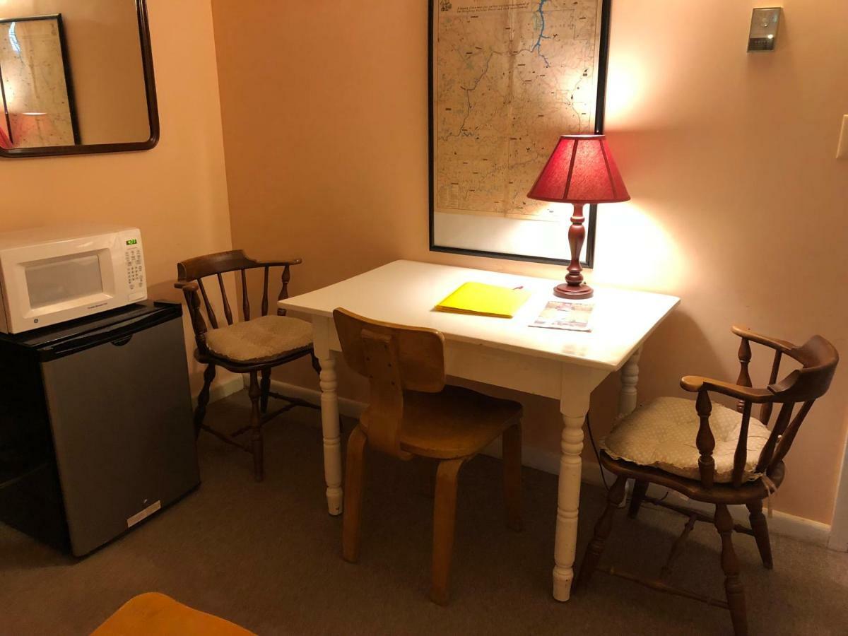 Colton Point Motel Wellsboro Eksteriør billede